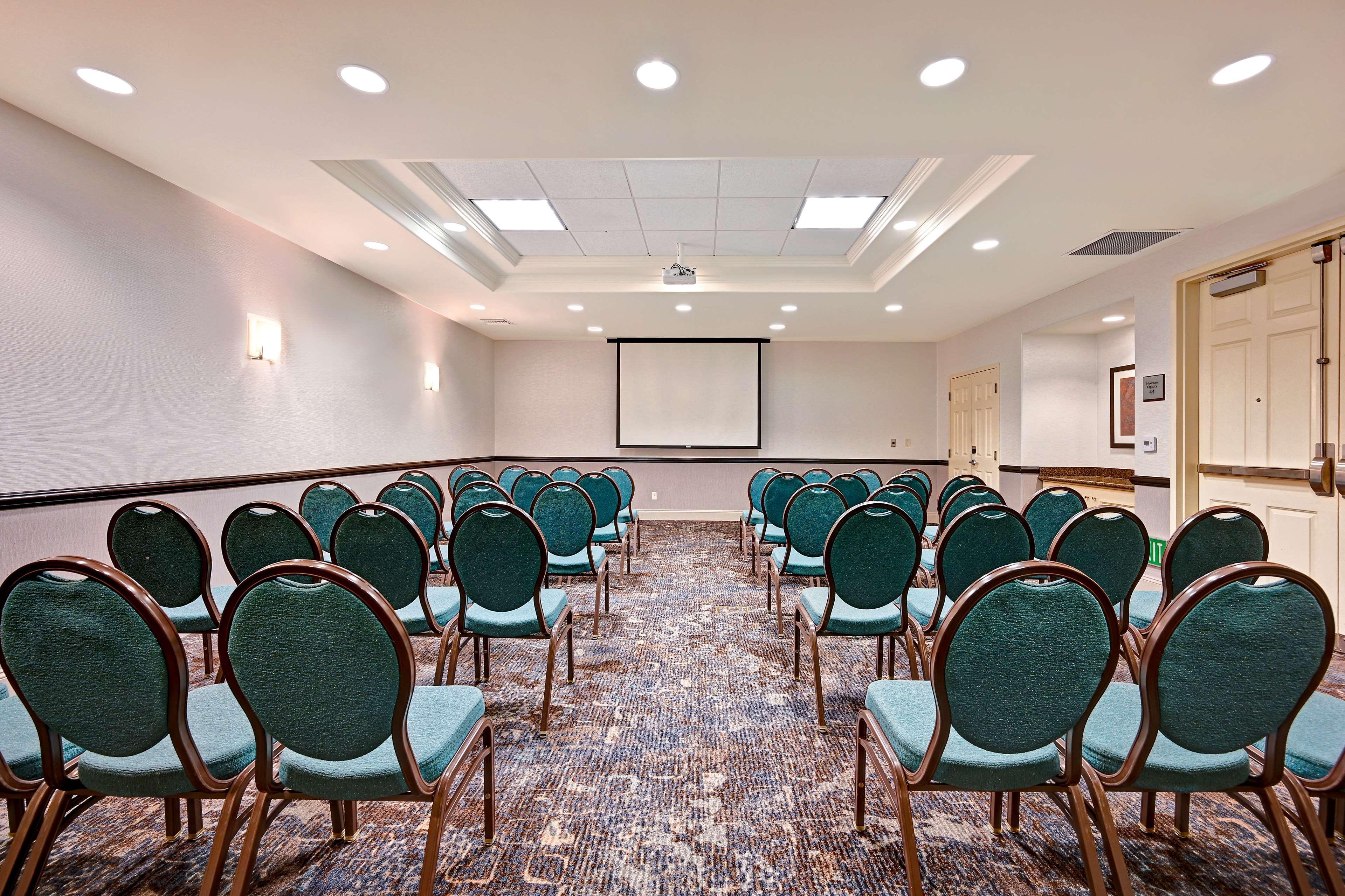 Hilton Garden Inn San Bernardino Extérieur photo